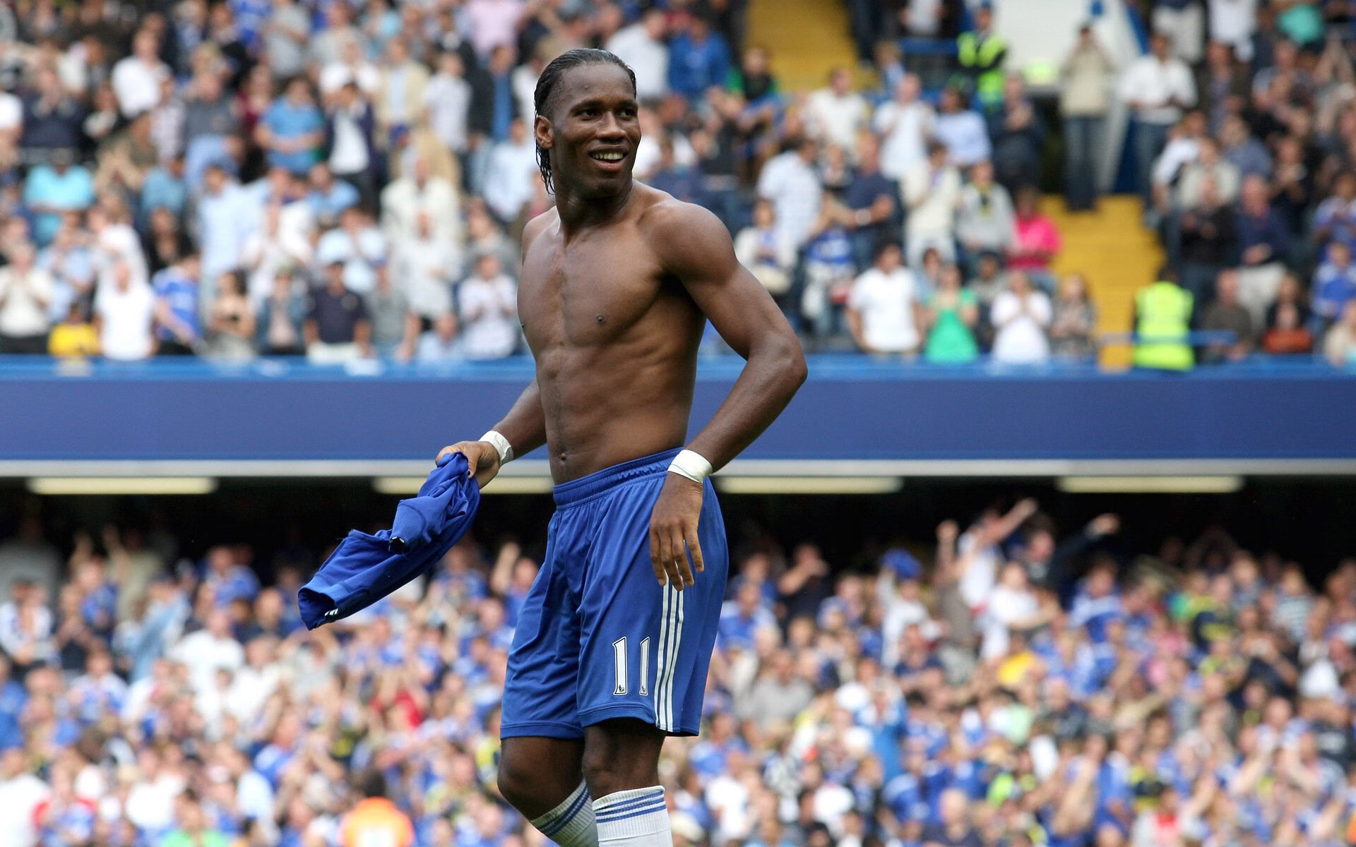 法甲球员视觉追踪训练促进战术执行精准度的探索